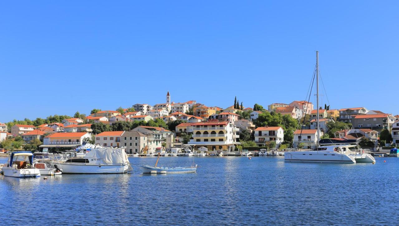 Apartments By The Sea Seget Vranjica, Trogir - 7508 Luaran gambar