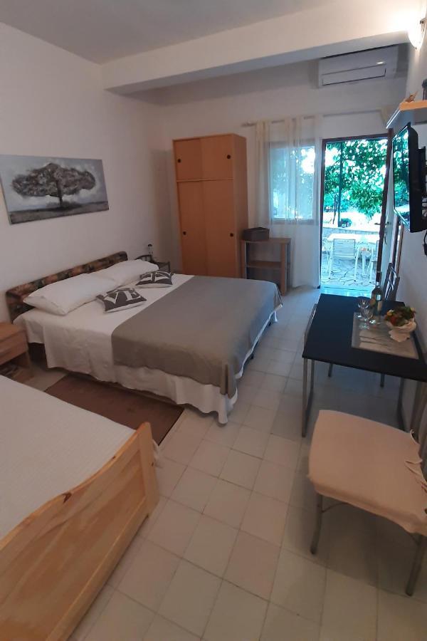 Apartments By The Sea Seget Vranjica, Trogir - 7508 Luaran gambar